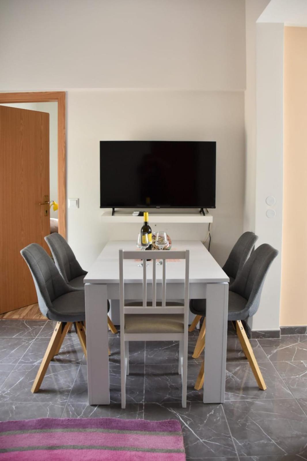Apartment Yelena Rose West Zadar Eksteriør billede