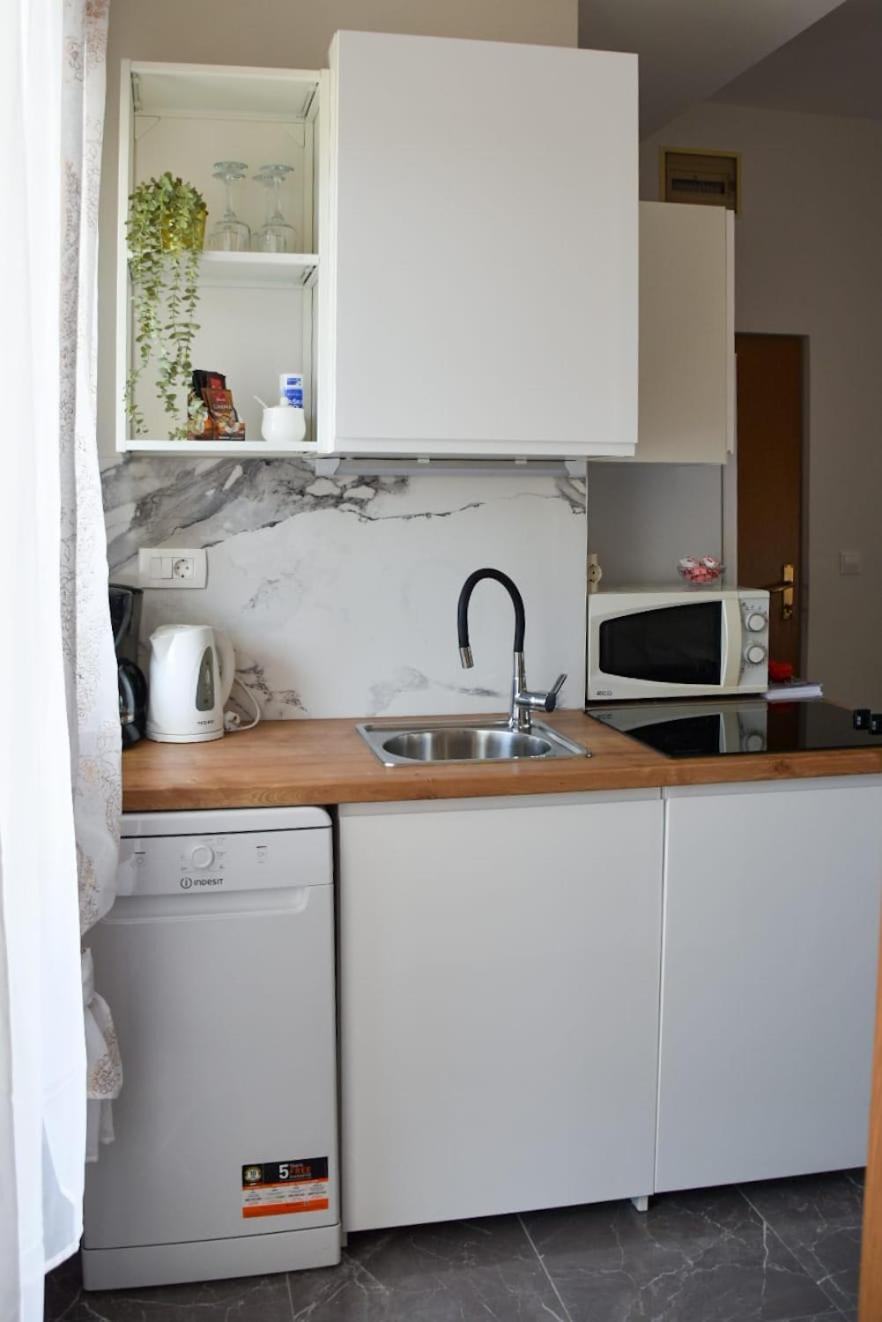 Apartment Yelena Rose West Zadar Eksteriør billede